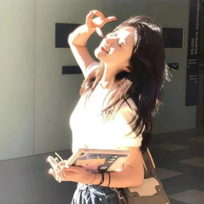 小鱼莉莉